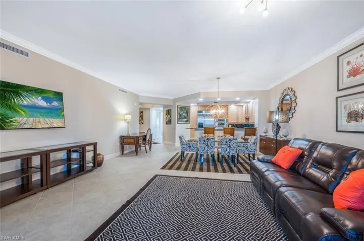 Neutral tile throughout.