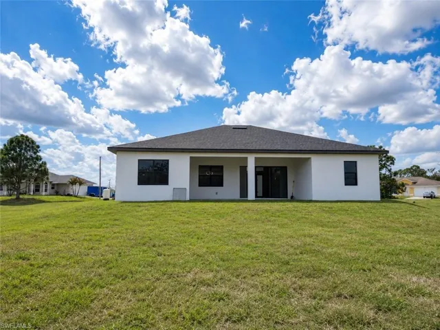 811 Dartmouth Ct, Lehigh Acres, Florida 33974