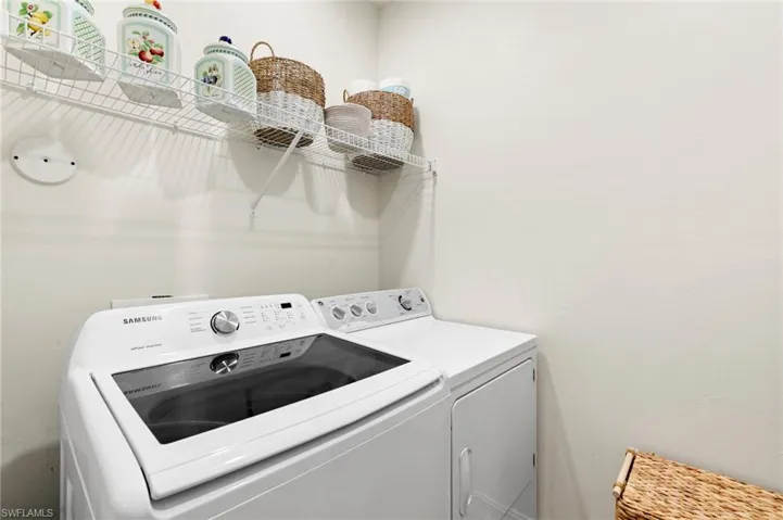 7797 Bristol Cir, Naples, Florida 34120
