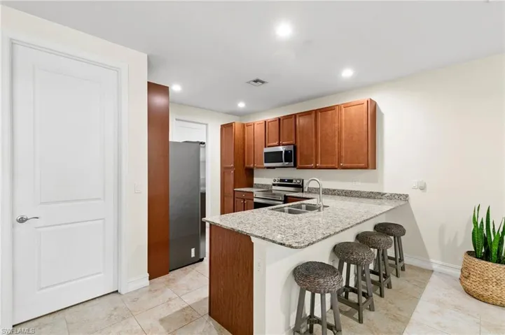 7797 Bristol Cir, Naples, Florida 34120