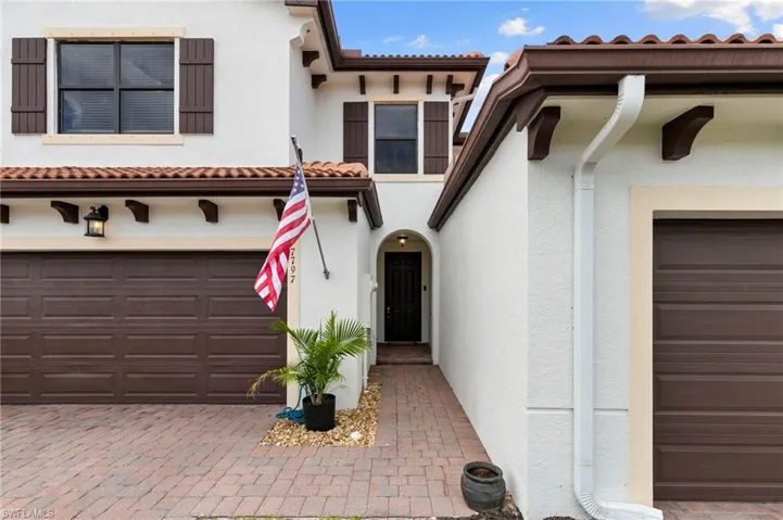 7797 Bristol Cir, Naples, Florida 34120