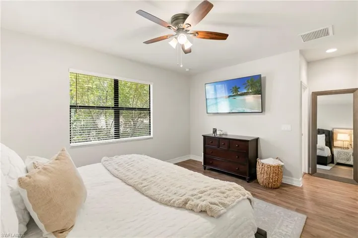 7797 Bristol Cir, Naples, Florida 34120