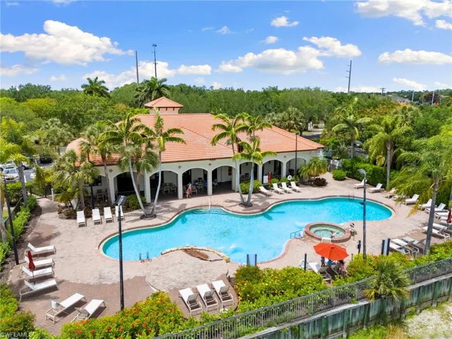 7797 Bristol Cir, Naples, Florida 34120