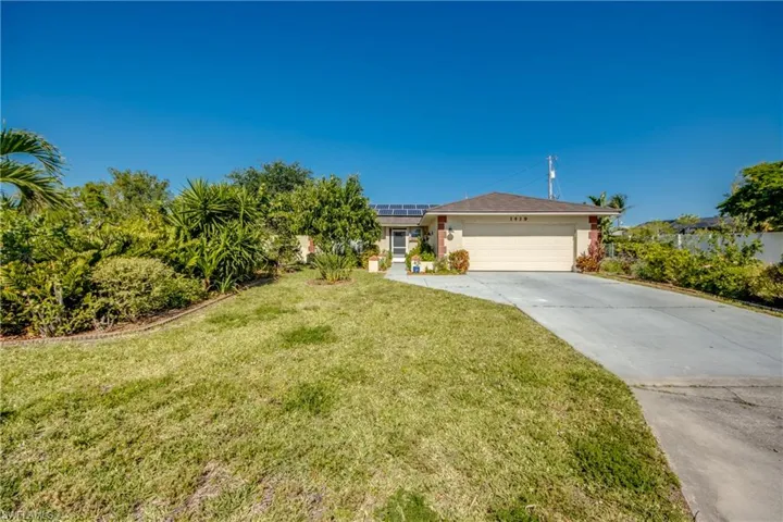 Presenting 1419 SE 39th Terrace!