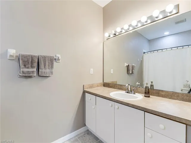 15433 Bellamar Cir 1025, Fort Myers, Florida 33908