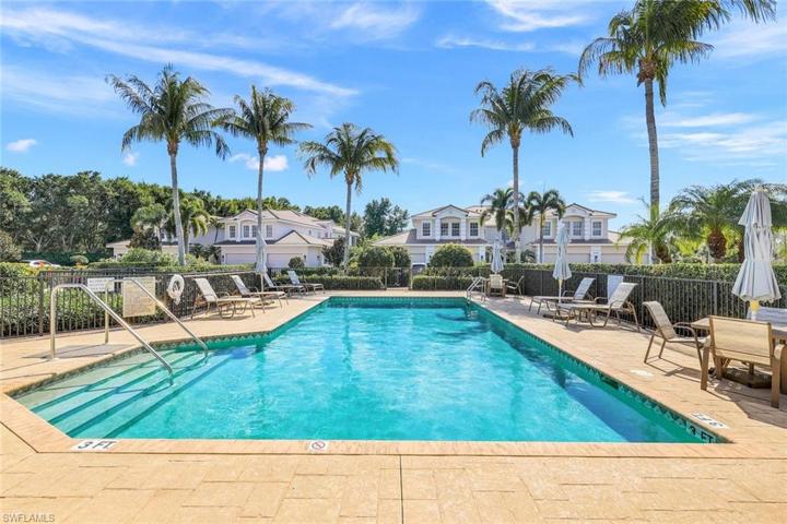 Bellavista Community Pool