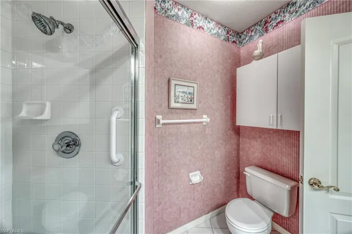8390  Excalibur  CIR, Naples, FL 34108