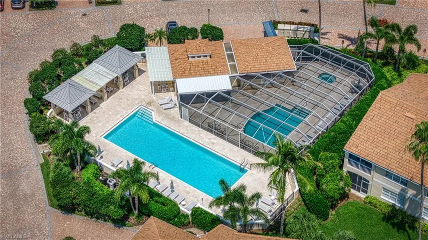8390  Excalibur  CIR, Naples, FL 34108