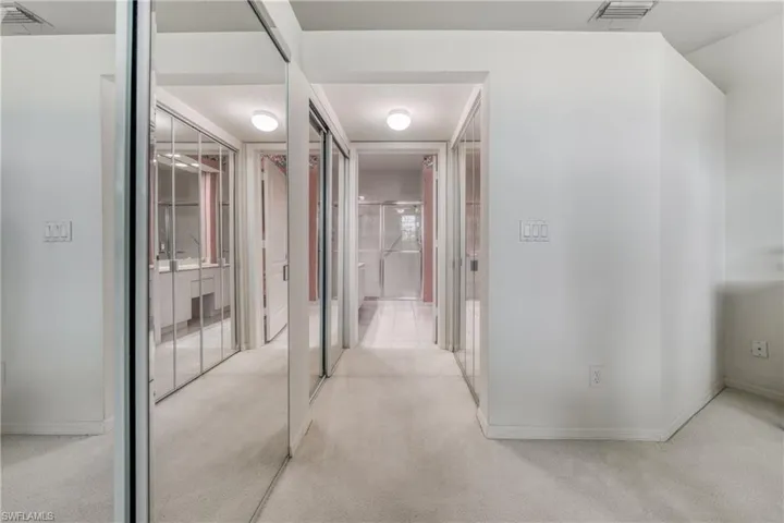 8390  Excalibur  CIR, Naples, FL 34108