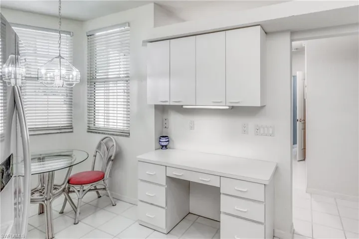 8390  Excalibur  CIR, Naples, FL 34108