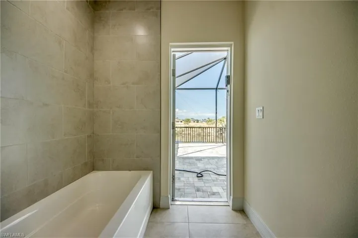 3726 NW 42nd  PL, Cape Coral, FL 33993