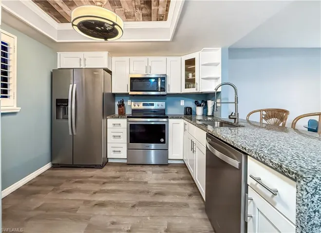 Newly updated kitchen.