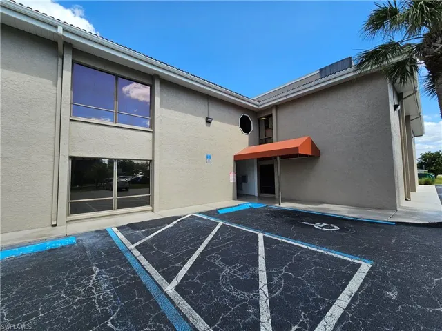 923  Del Prado S BLVD, Cape Coral, FL 33990