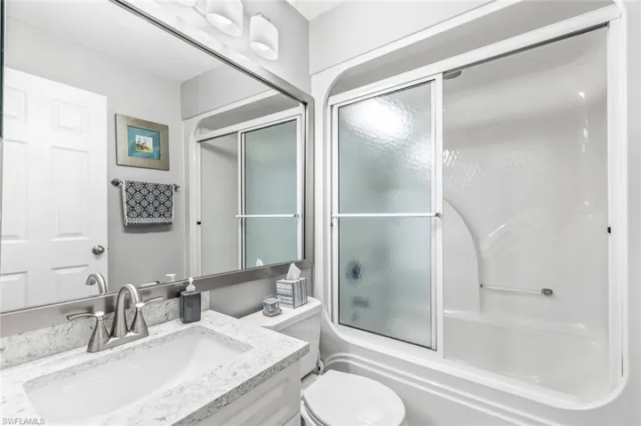 473  Gabriel  CIR, Naples, FL 34104