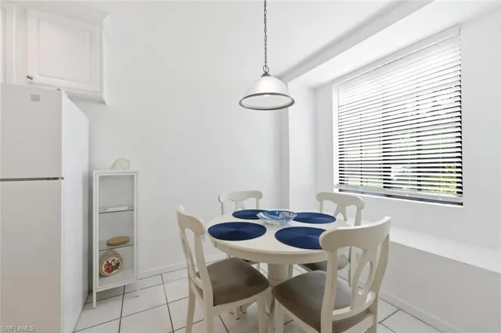 7780 Woodbrook Cir 2703, Naples, Florida 34104