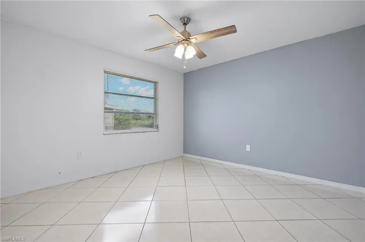 Guest bedroom