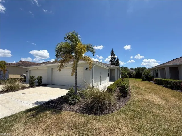 9077 Leatherwood Loop, Lehigh Acres, Florida 33936