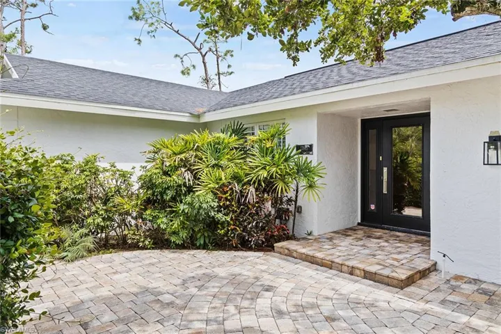 13863  Pine Villa  LN, Fort Myers, FL 33912