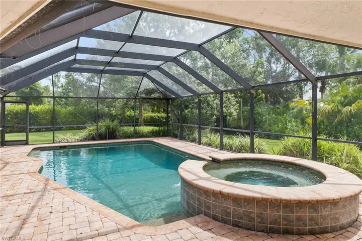 13863  Pine Villa  LN, Fort Myers, FL 33912