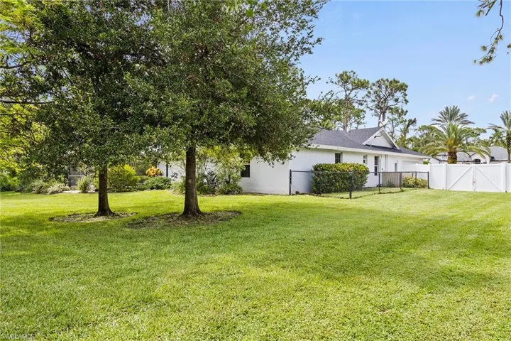 13863  Pine Villa  LN, Fort Myers, FL 33912