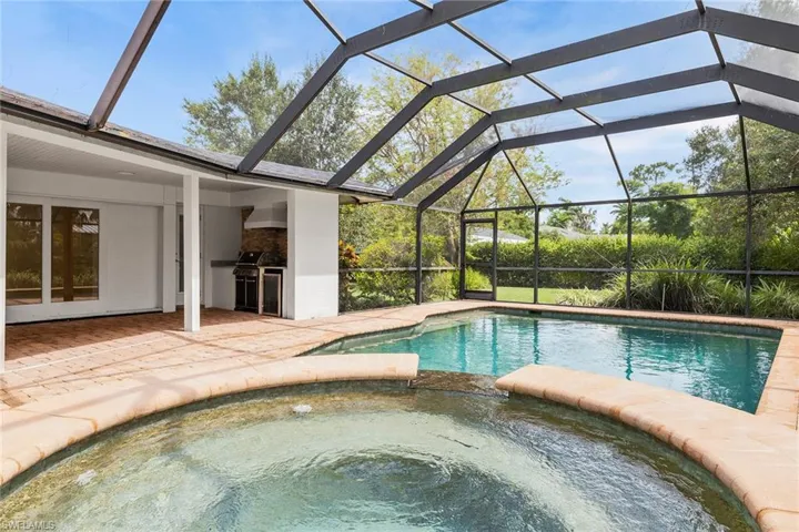 13863  Pine Villa  LN, Fort Myers, FL 33912