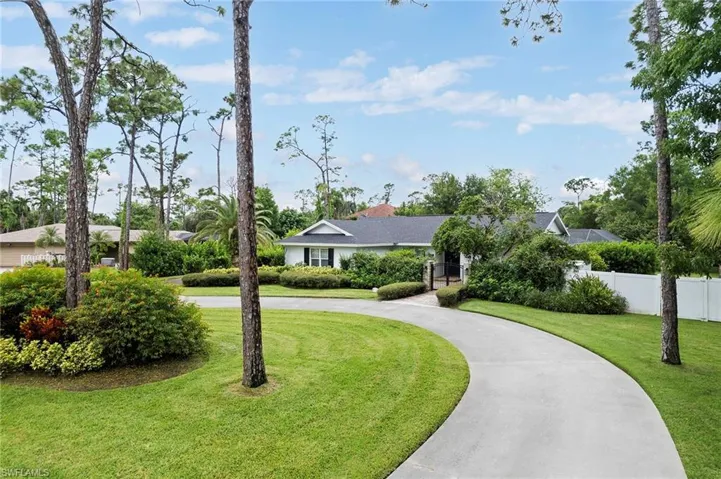 13863  Pine Villa  LN, Fort Myers, FL 33912
