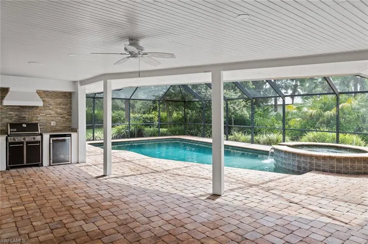 13863  Pine Villa  LN, Fort Myers, FL 33912