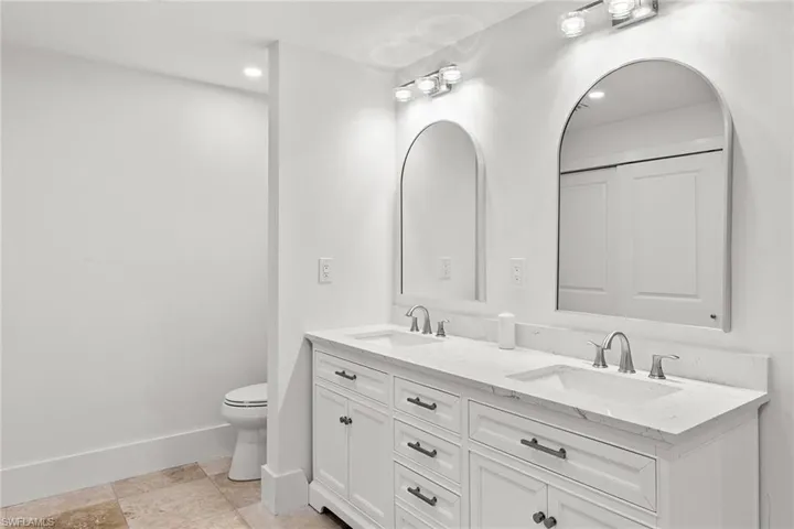 13863  Pine Villa  LN, Fort Myers, FL 33912