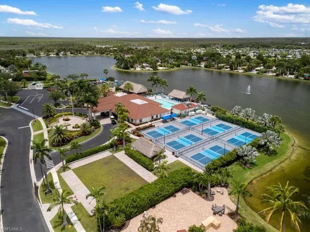 Clubhouse, Pickleball courts and picnic area