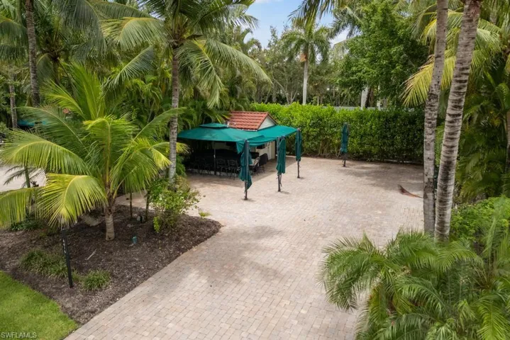 Coach pad, and cabana