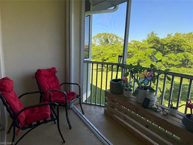 Balcony with a sunroom