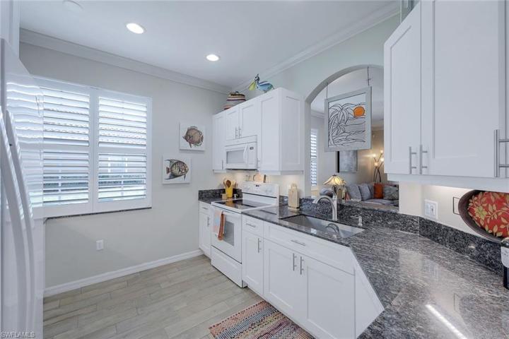 14110  Winchester  CT, Naples, FL 34114