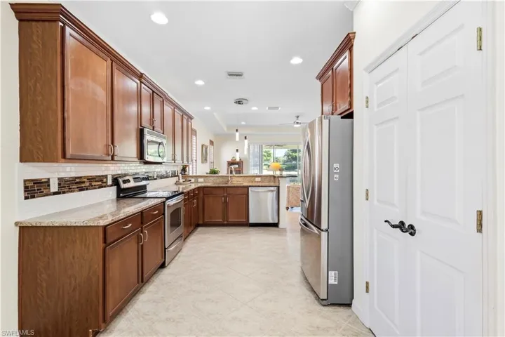 2623 Maraval Ct, Cape Coral, Florida 33991