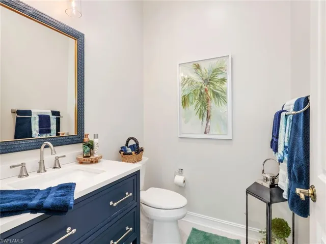 6096 Dogleg Dr, Naples, Florida 34113