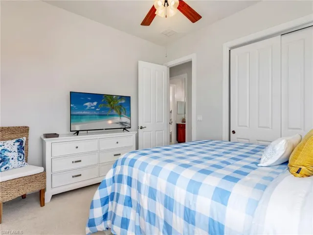 6096 Dogleg Dr, Naples, Florida 34113