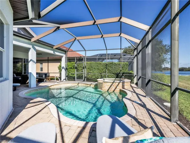 6096 Dogleg Dr, Naples, Florida 34113