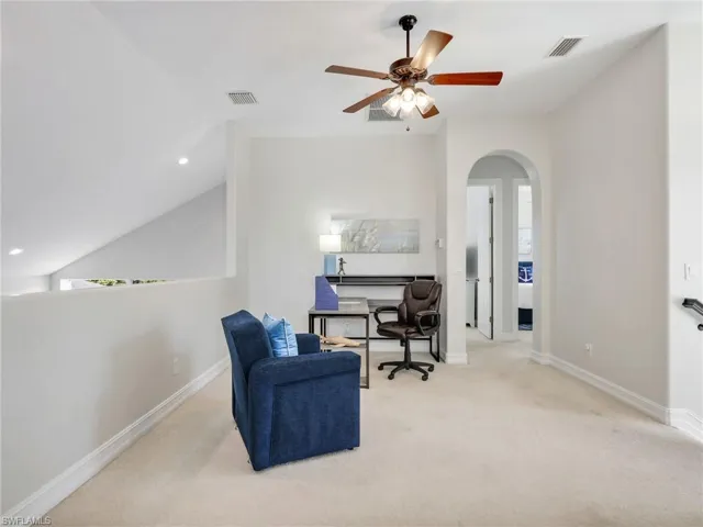 6096 Dogleg Dr, Naples, Florida 34113