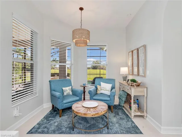 6096 Dogleg Dr, Naples, Florida 34113