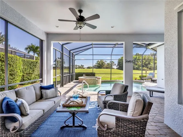6096 Dogleg Dr, Naples, Florida 34113