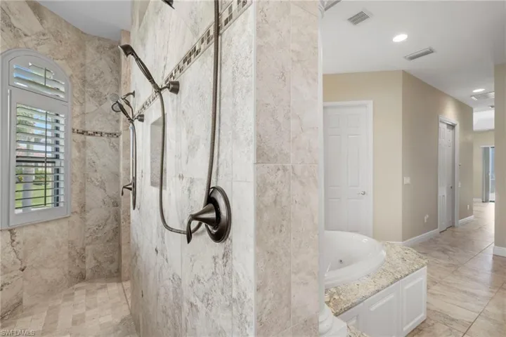 4901 Sw 27th Pl, Cape Coral, Florida 33914