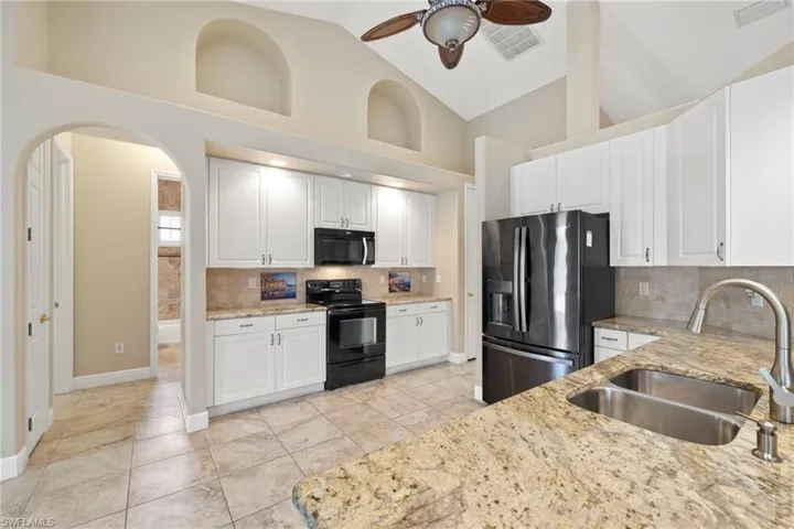 4901 Sw 27th Pl, Cape Coral, Florida 33914
