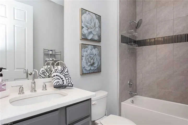 14551  Topsail  DR, Naples, FL 34114