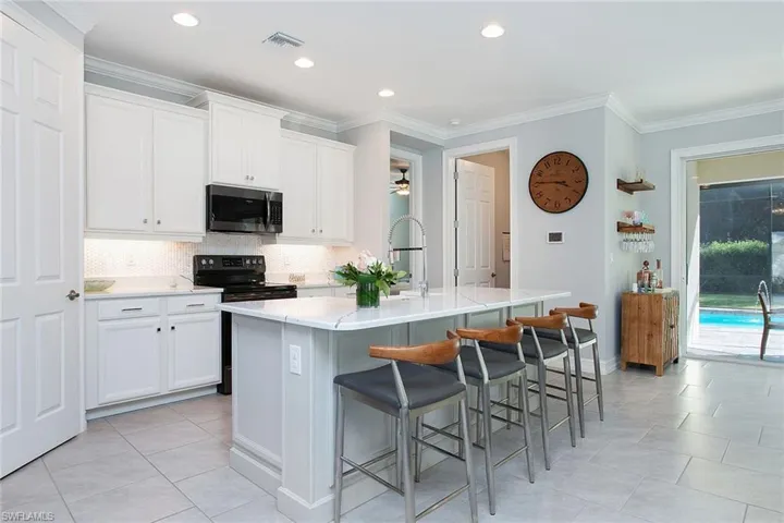 14551  Topsail  DR, Naples, FL 34114