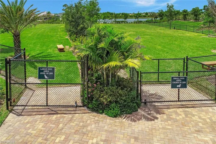 14551  Topsail  DR, Naples, FL 34114
