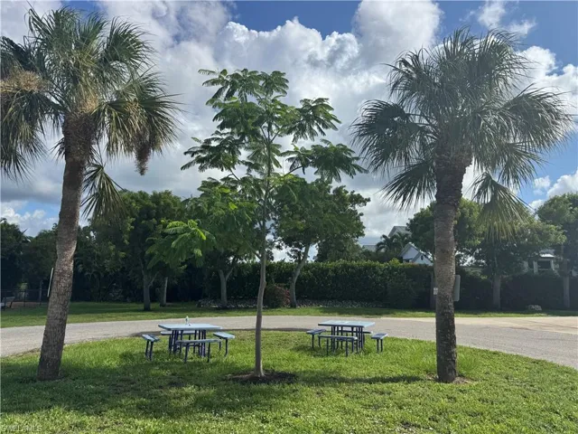 6031 Macbeth Ln, Fort Myers, Florida 33908