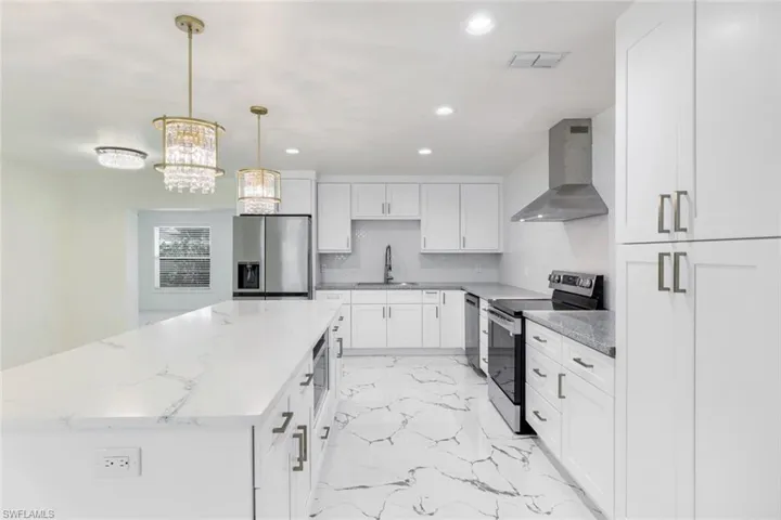 6031 Macbeth Ln, Fort Myers, Florida 33908