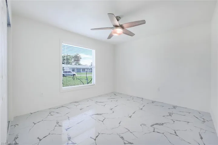 6031 Macbeth Ln, Fort Myers, Florida 33908