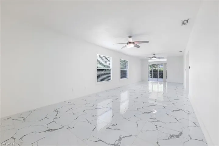 6031 Macbeth Ln, Fort Myers, Florida 33908