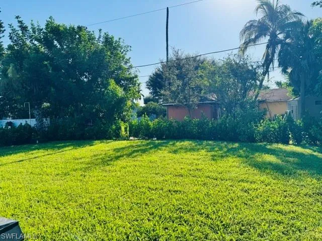2142 55th Ter Sw B, Naples, Florida 34116