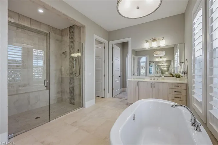 3244  Tavolara  LN, Naples, FL 34114